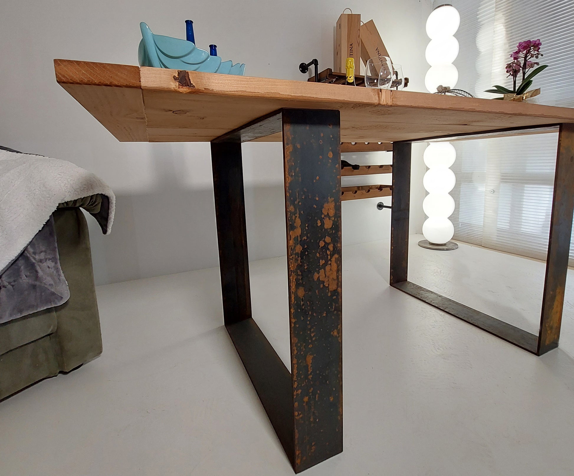 Tavolo da pranzo, cucina, soggiorno in legno stile industrial – L'Artigiano  del legno